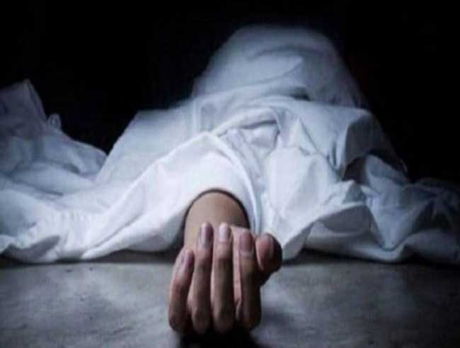 dead body कभी कभी सेल्फी लेना जानलेवा भी हो सकता है । ऐसा ही एक मामला नालंदा जिला में सामने आया है । जहां सेल्फी लेने के चक्कर में एक युवक की मौत हो गई।जबकि दूसरा युवक गंभीर रुप से जख्मी है ।घायल युवक को इलाज के लिए बिहारशरीफ के सदर अस्पताल में भर्ती कराया गया है ।