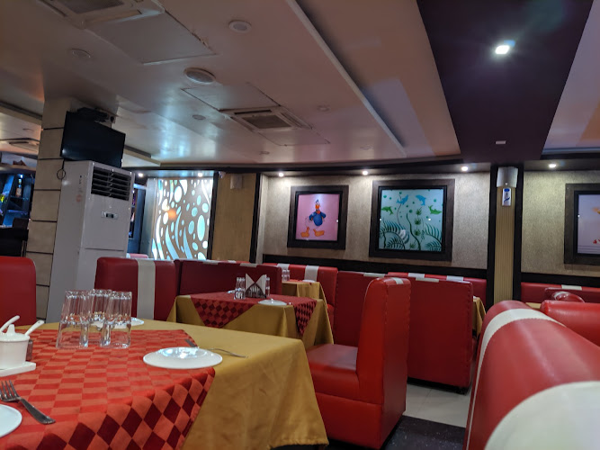 "Bawarchi Restaurant" Family restaurant in Patna Bihar