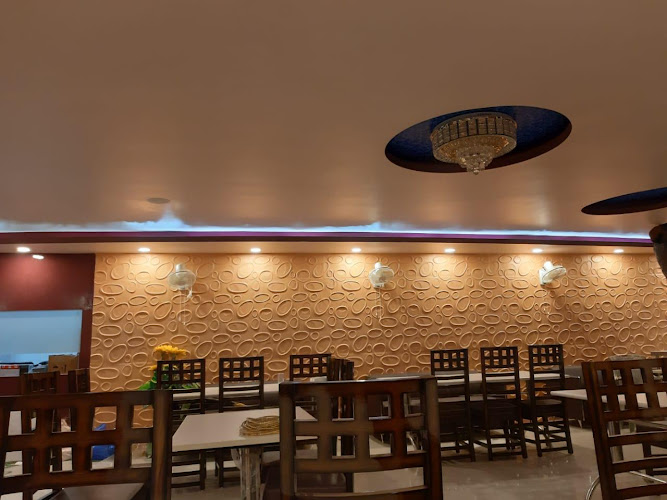 "Food Planet" Restaurant in Patna Bihar